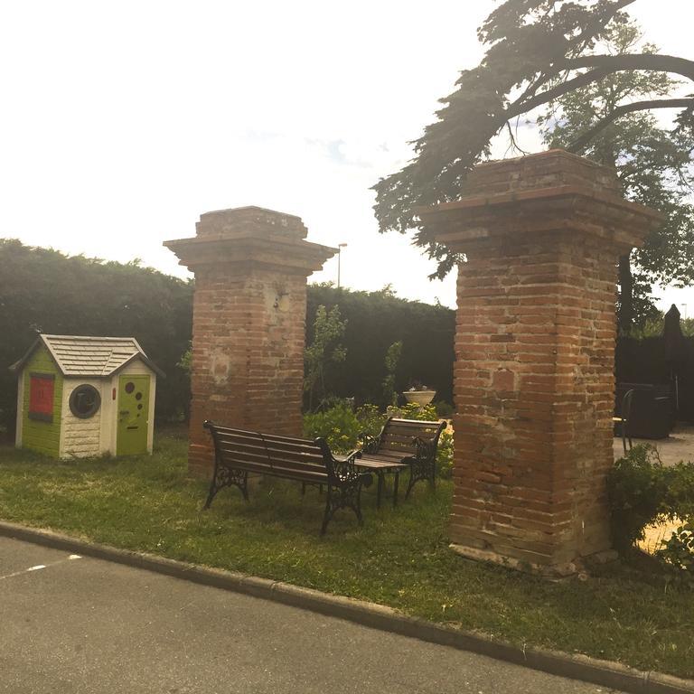 Fasthotel Muret Saubens Zewnętrze zdjęcie
